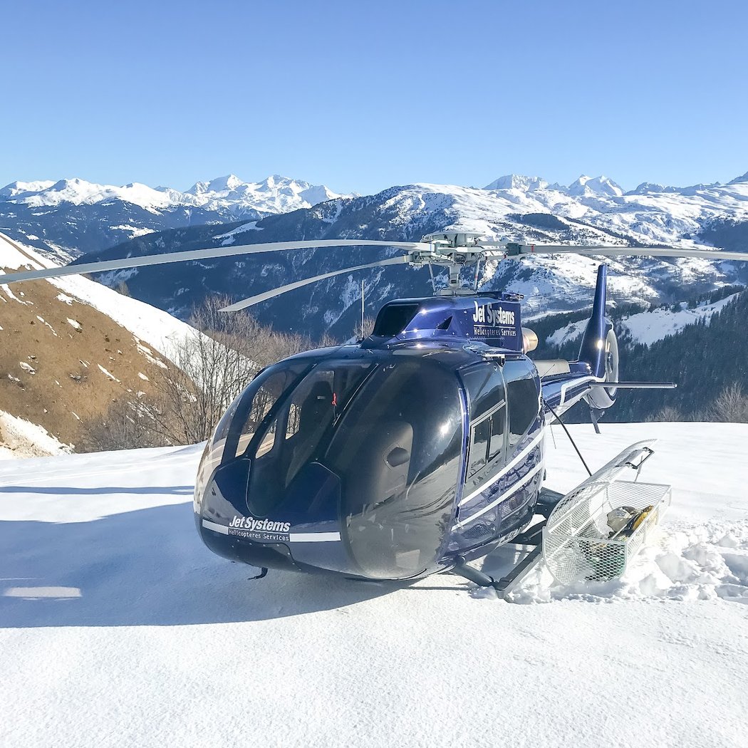 Helicopter Services Courchevel 1