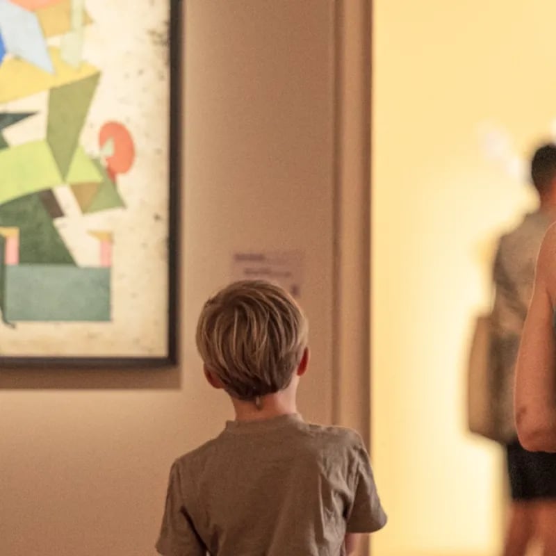 Visite-atelier en famille "Entre les lignes"