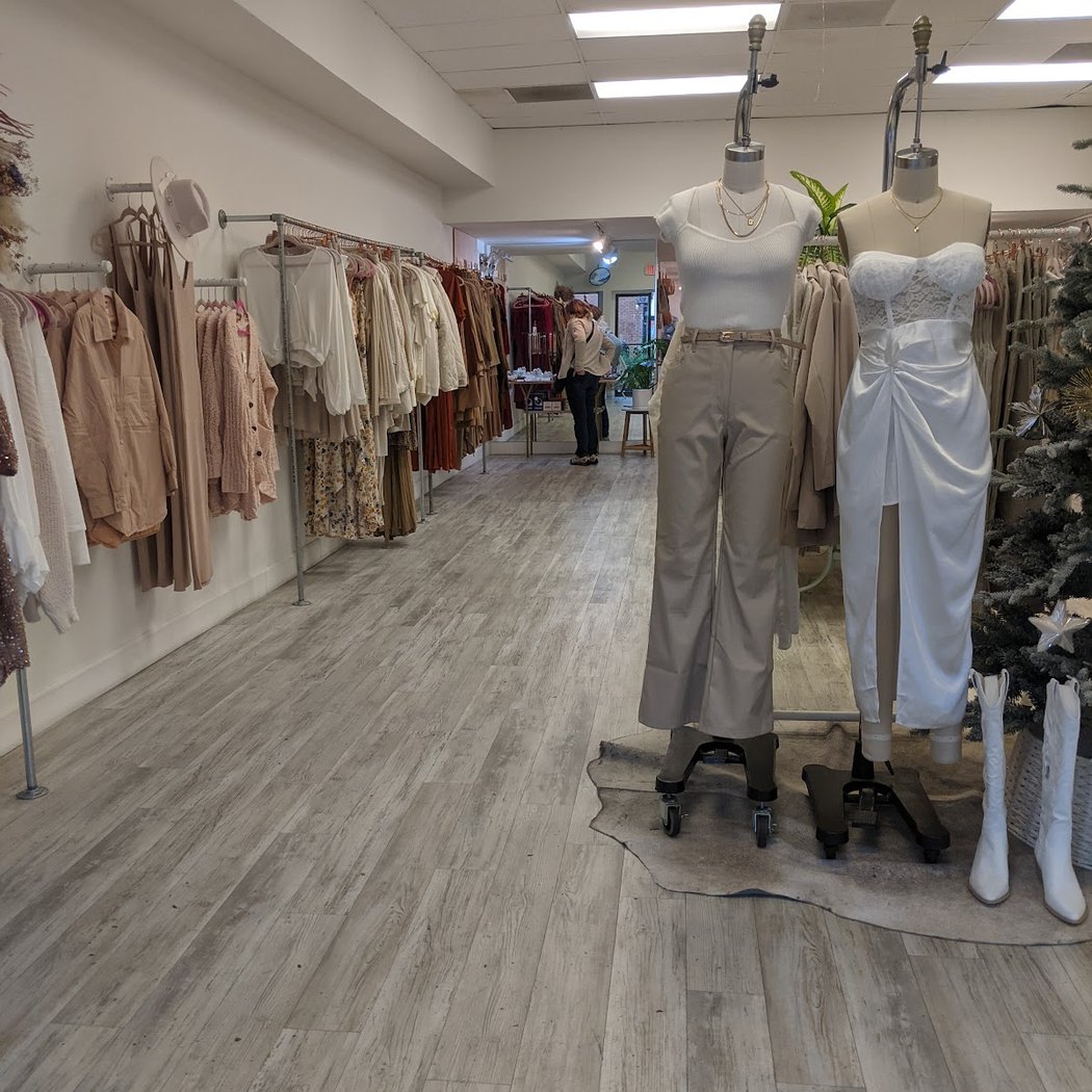 Ooh La Luxe Clothing Boutique 2