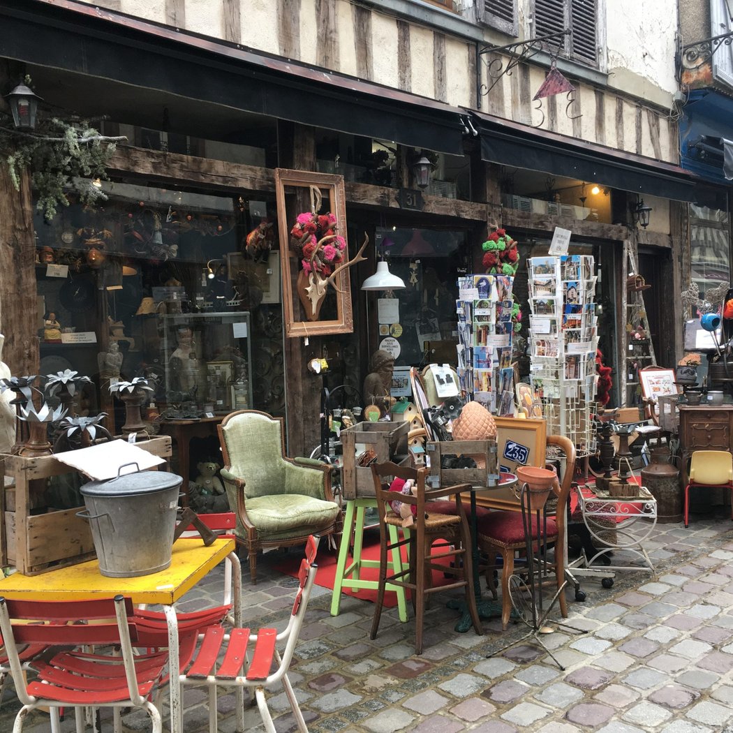 Carré Rive Gauche 1