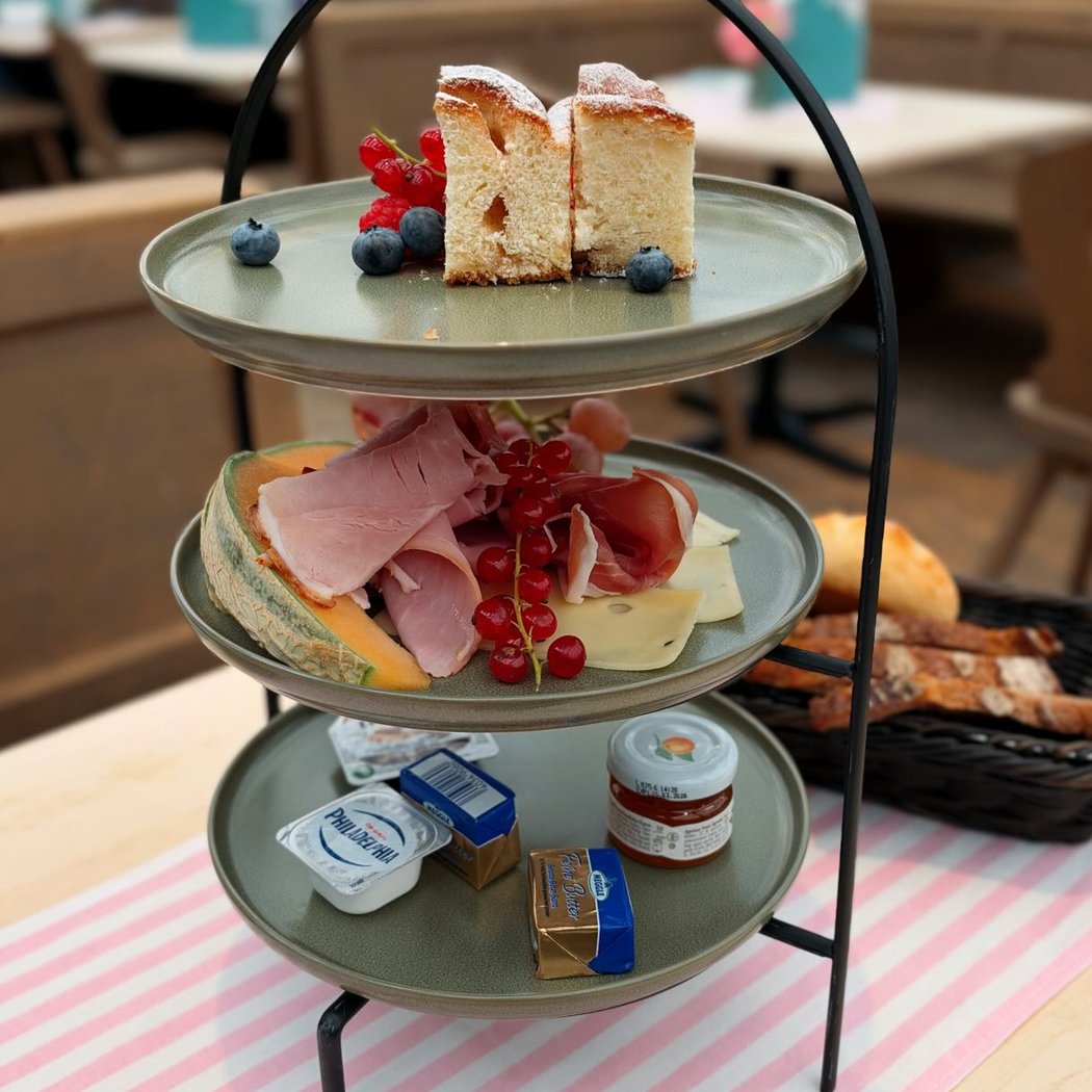 Frühstücks-Wiesn-Tisch 1
