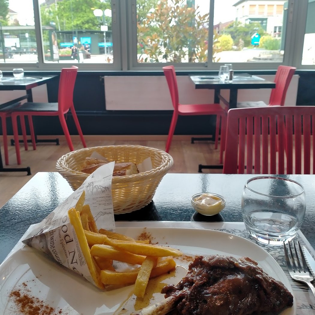 Café de la Gare 3