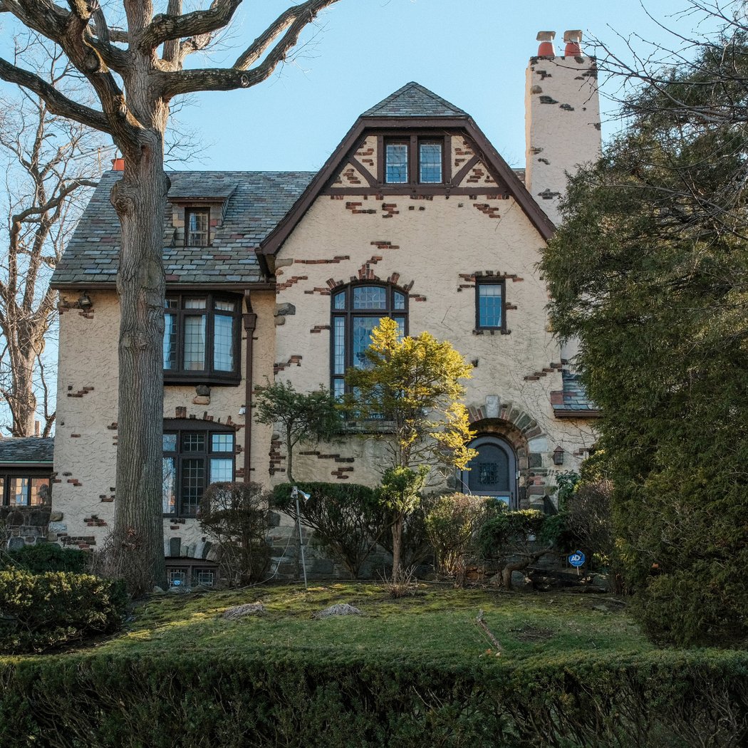 Ralph Bunche House 1