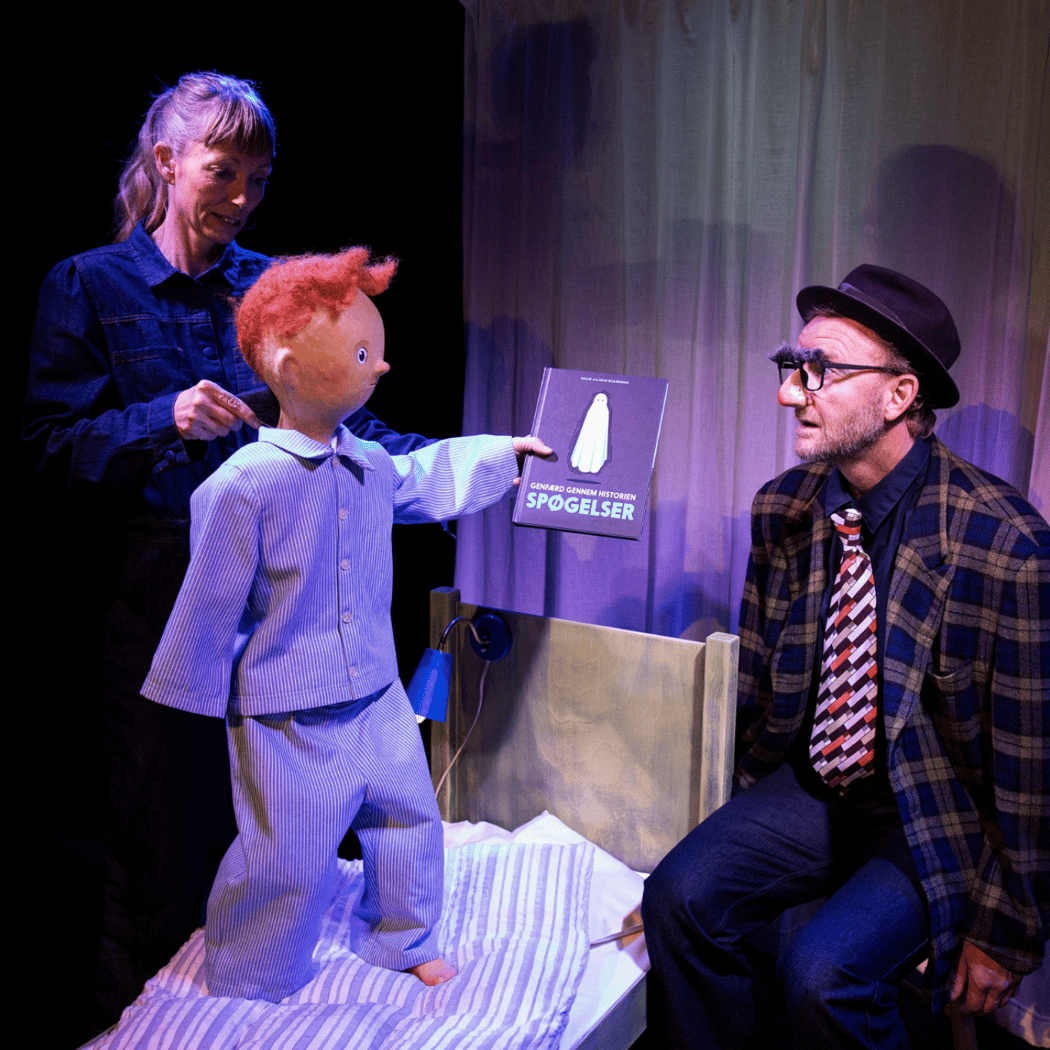 Teater: Så blev farfar et spøgelse