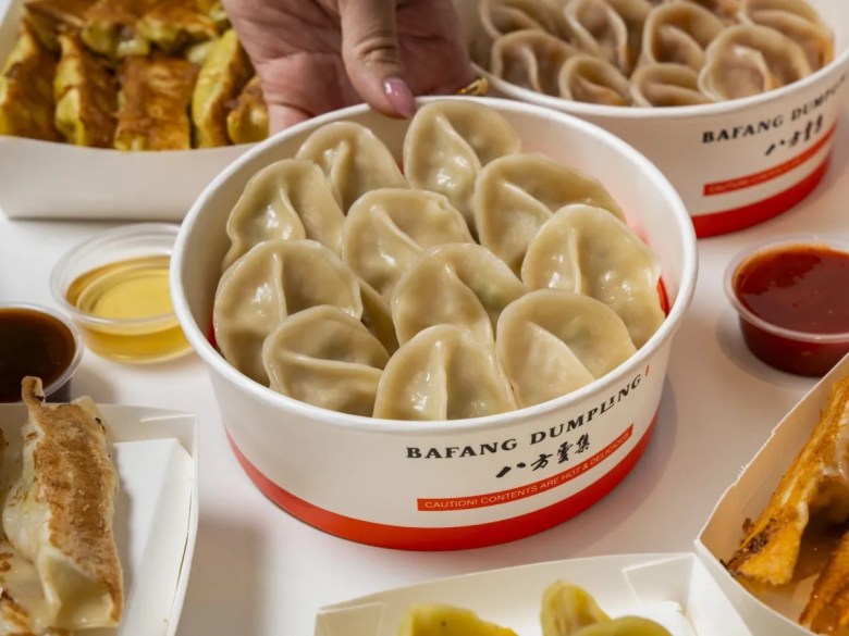 Bafang Dumpling 八方雲集 1