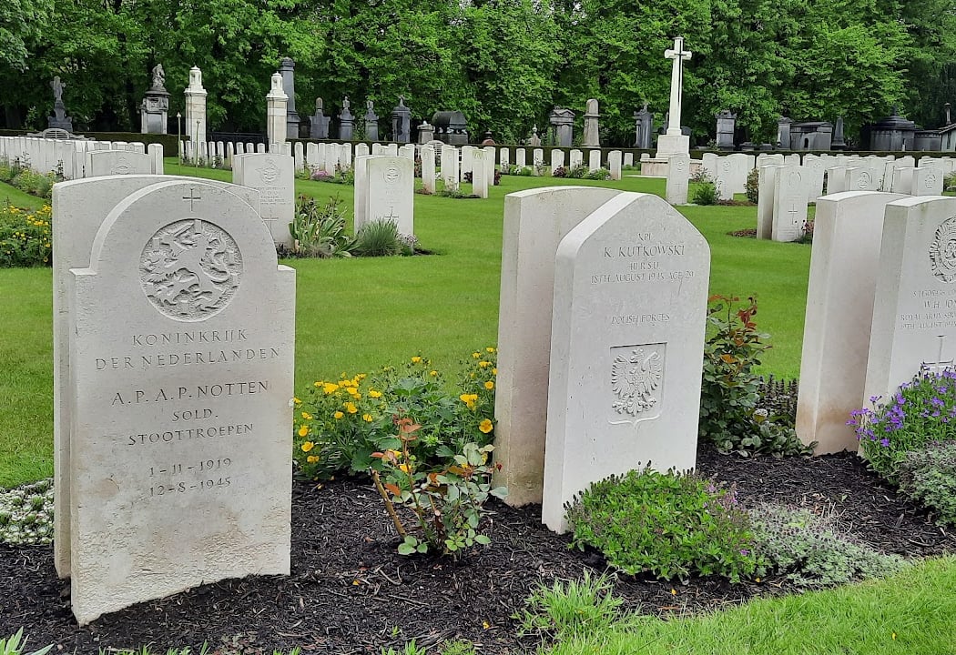 Commonwealth War Graves Brussels Town Cemetery 1