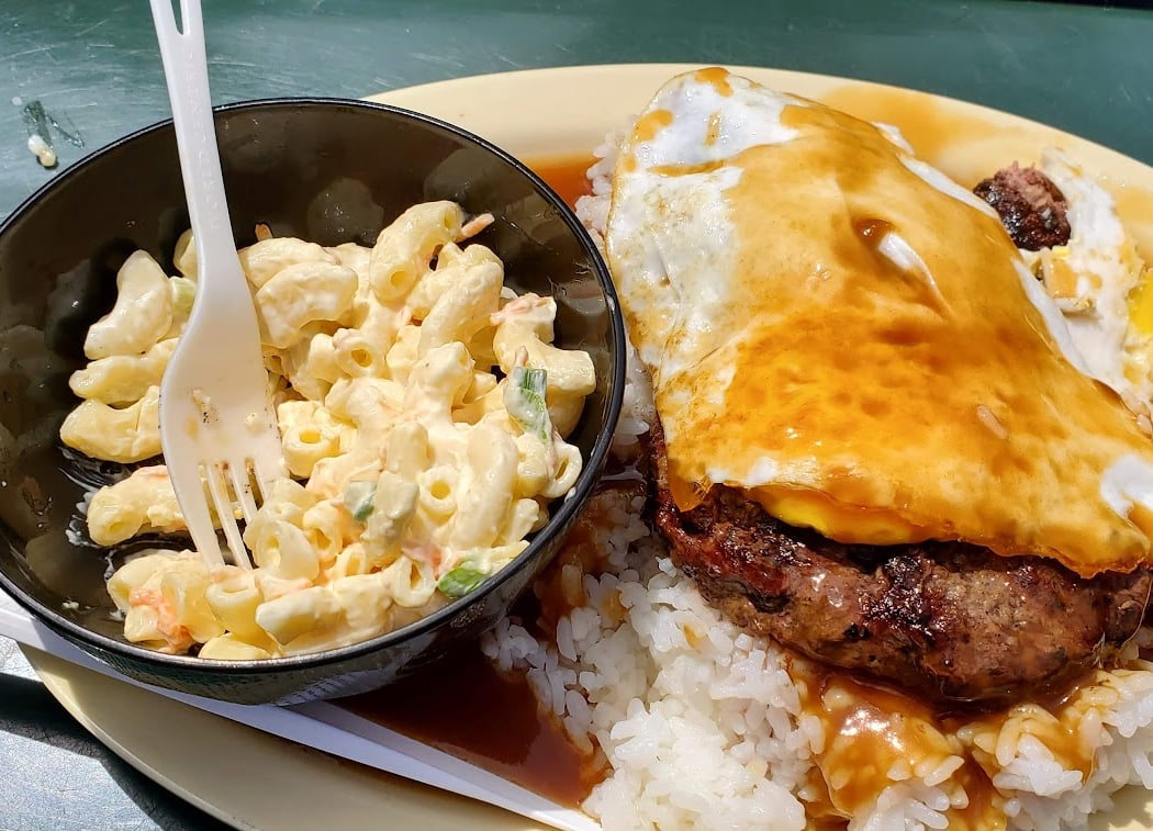 Aloha Island Grille 3