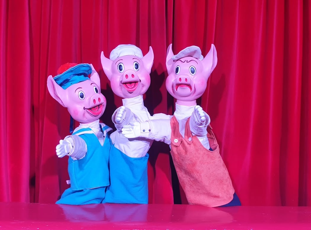Les trois petits cochons 1