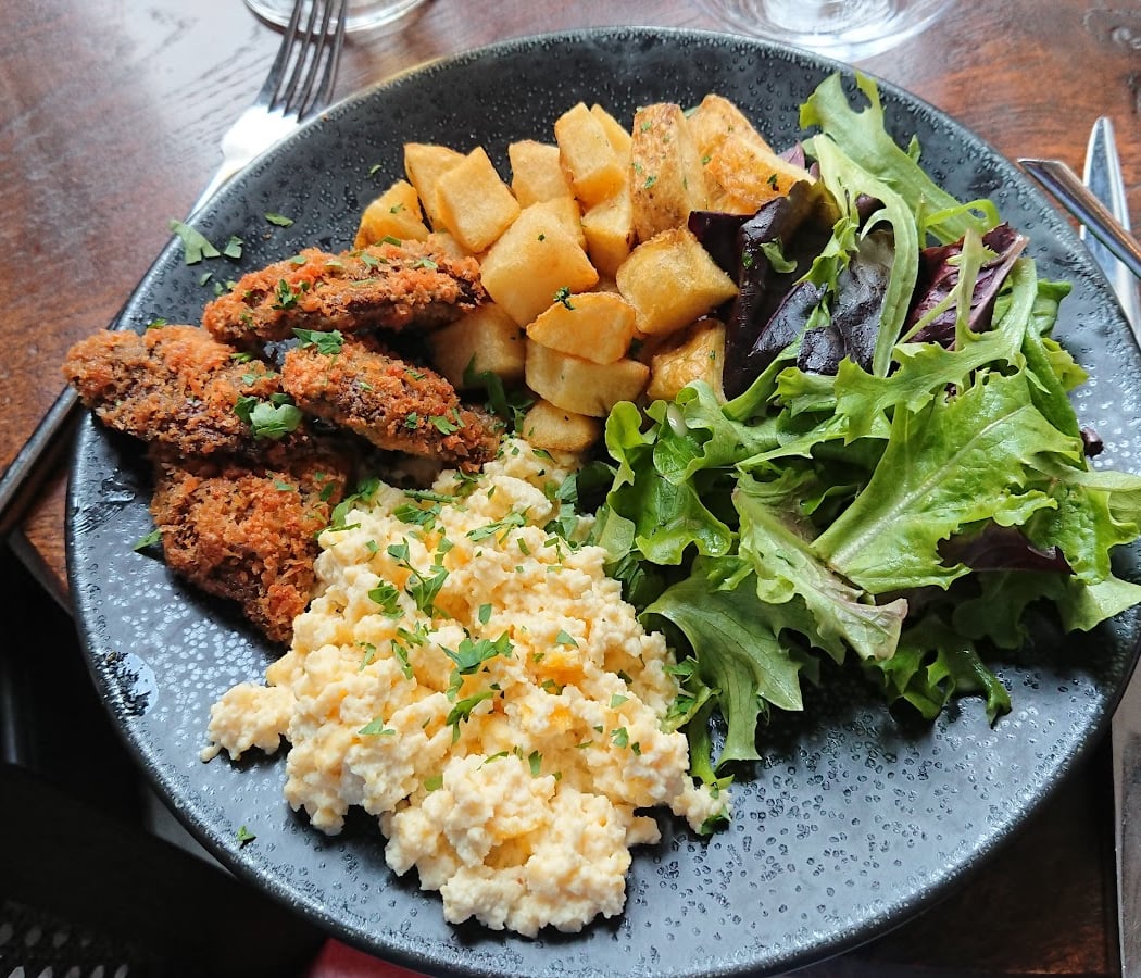 Nola restaurant 3