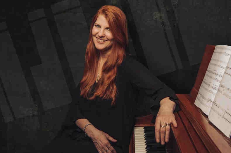 Laura Evans Trio – Salon Stage 1