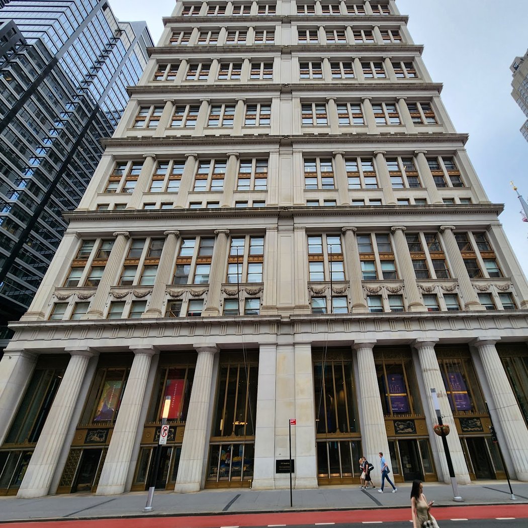 195 Broadway 1
