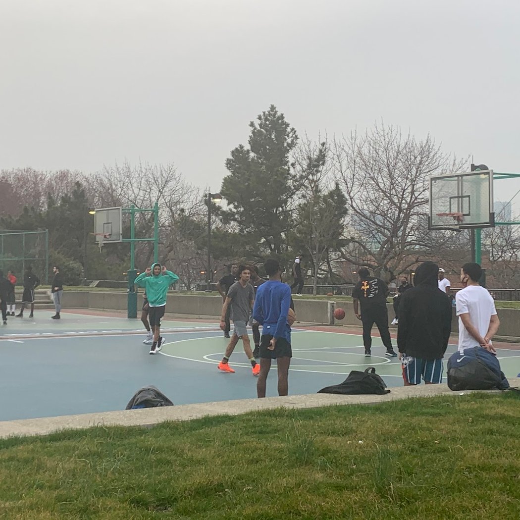 Basketball Courts at Riverbank State Park 🏀 2