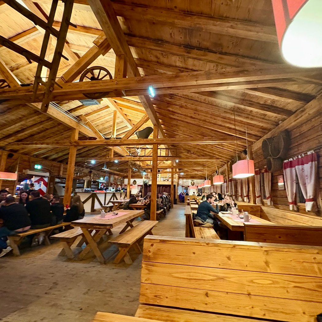 Oktoberfest at Prateralm 3