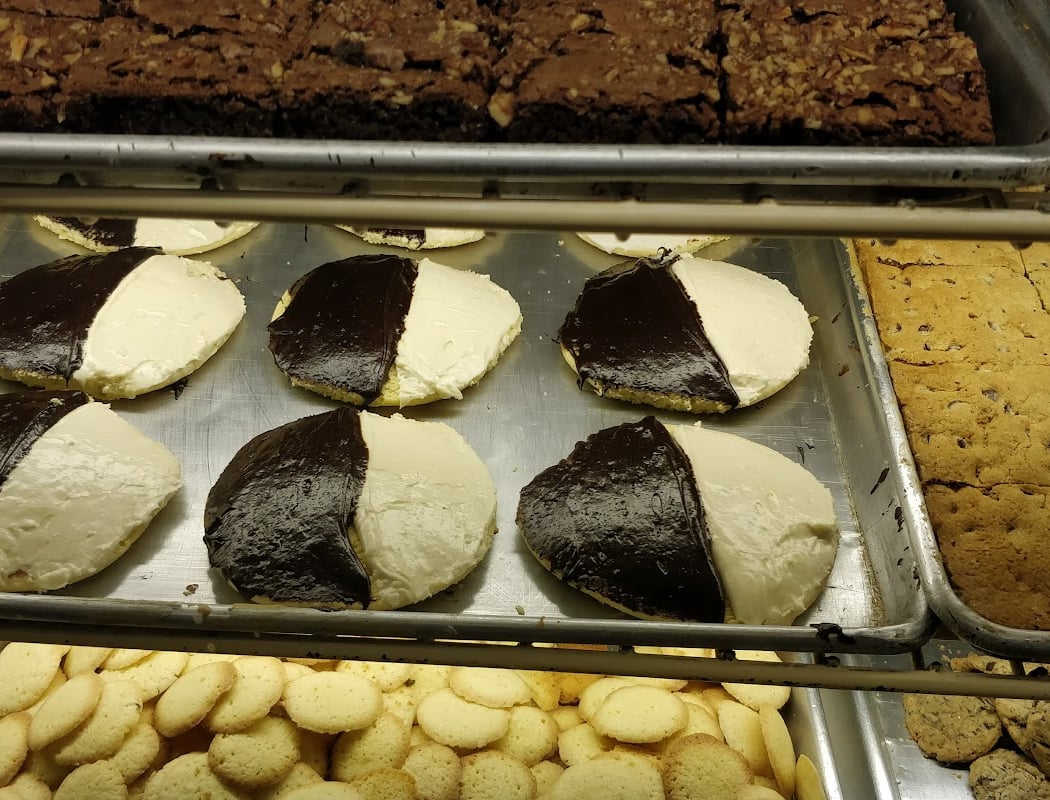 Glaser's Bake Shop 1