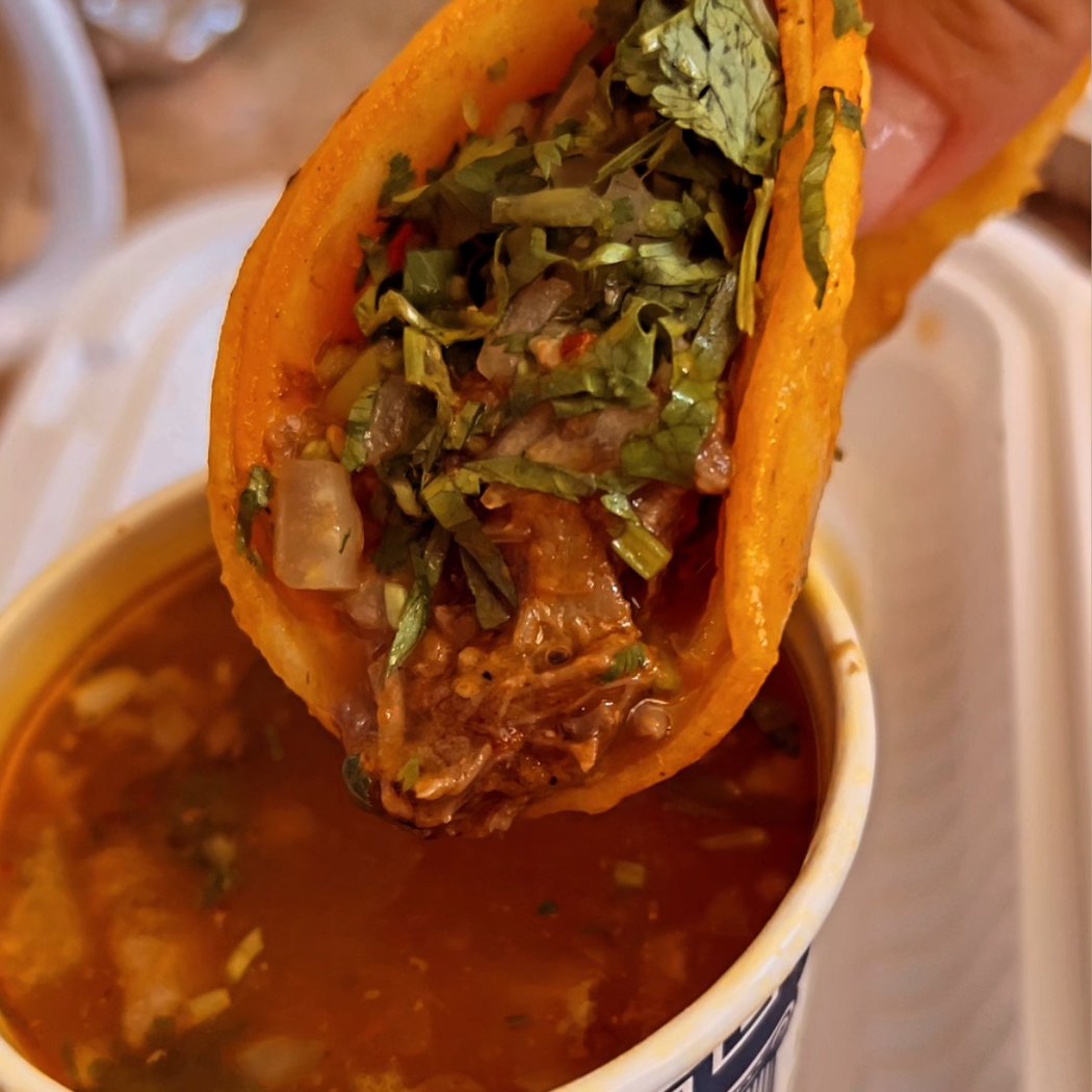 TACOS EL BRONCO FOOD TRUCK 1