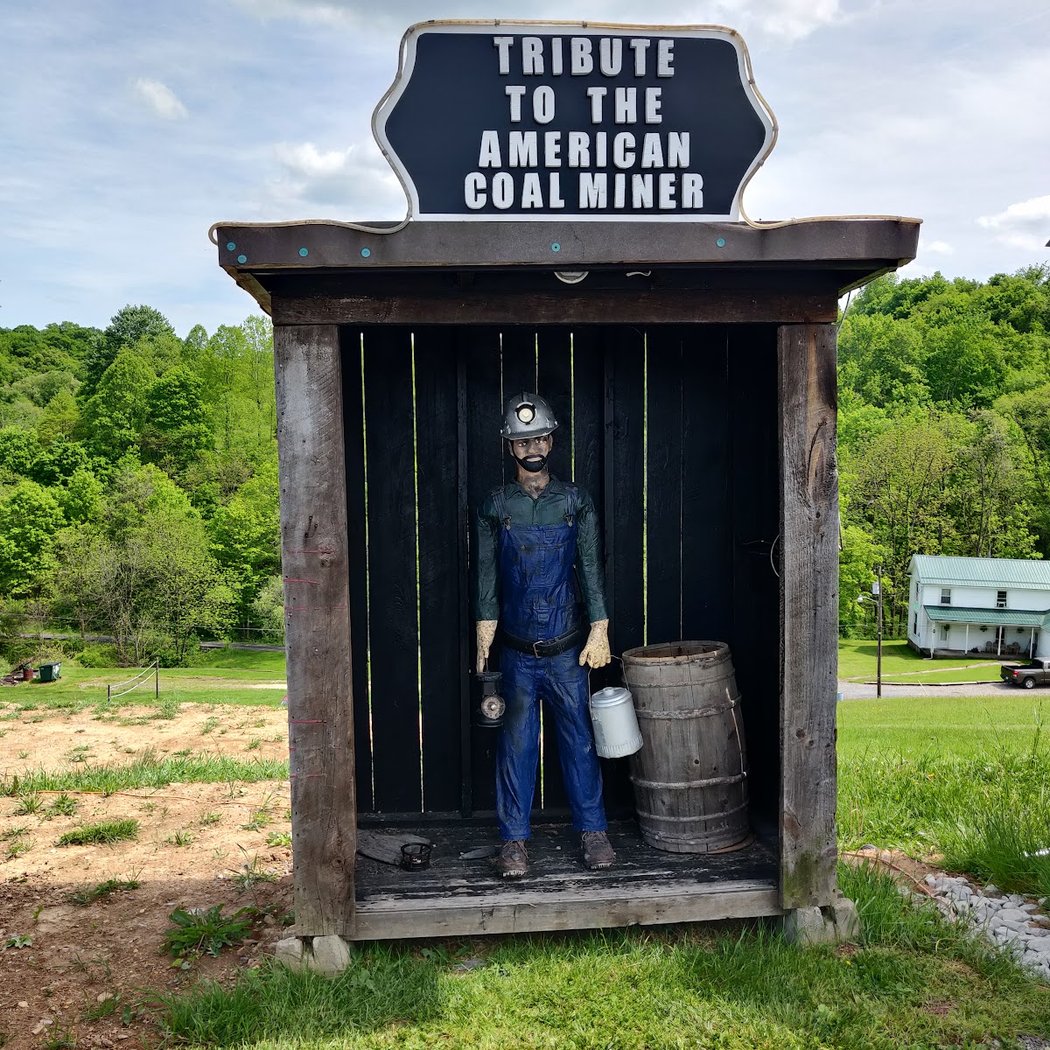 Coal Country Miniature Golf 3