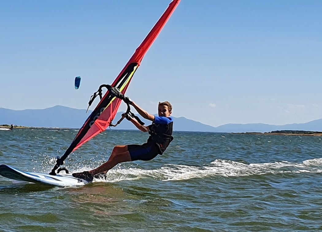 ECOLE WINDSURF Le Wesh Center Crew 1