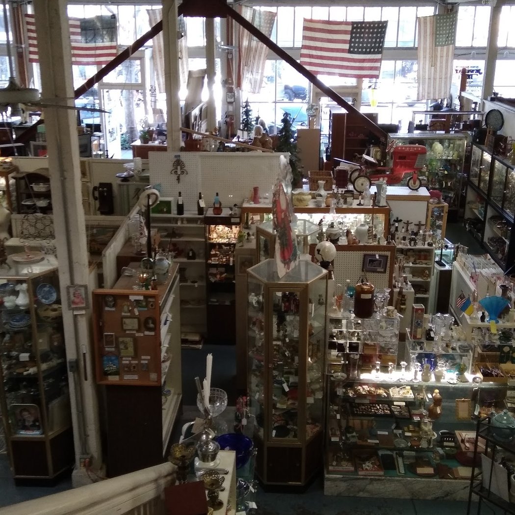 Whistlestop Antiques 3