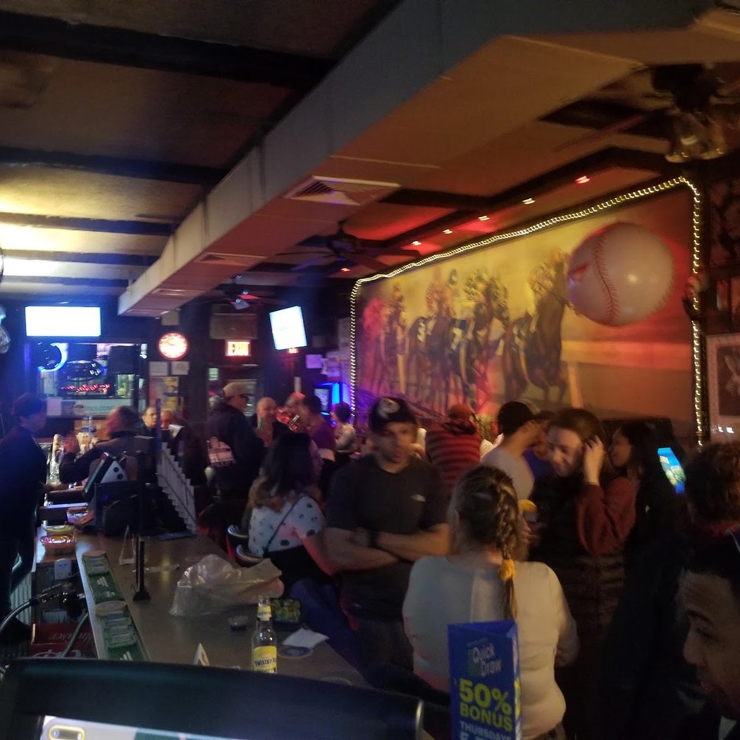 Homestretch Bar & Grill 1