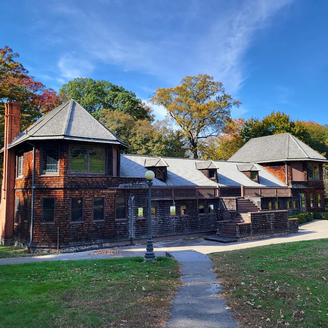 Summer Theatre at Lyndhurst 1