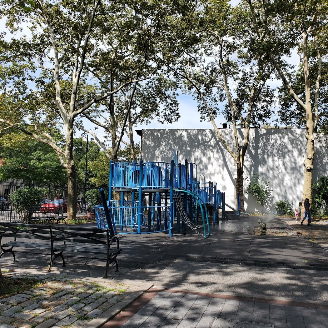 Elizabeth Stroud Playground 2
