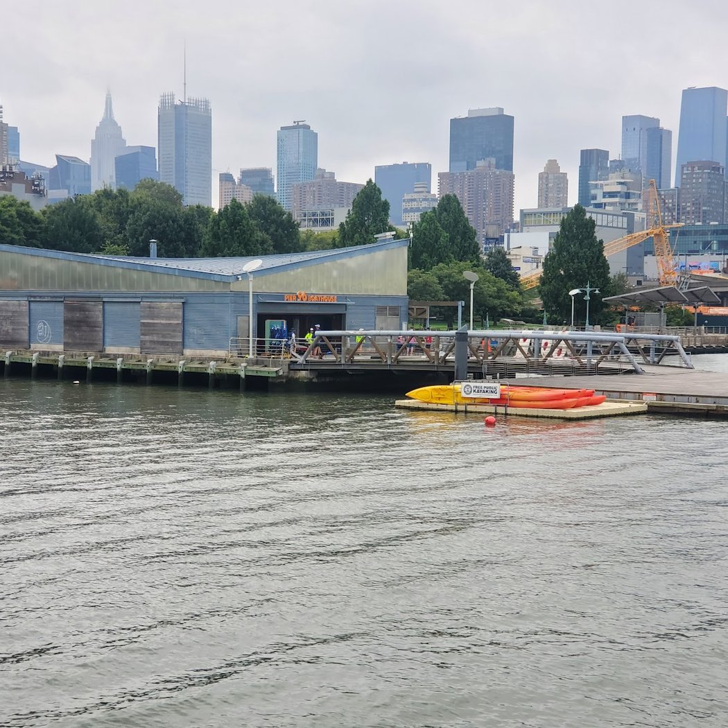 Free Public Kayaking at Pier 96 3