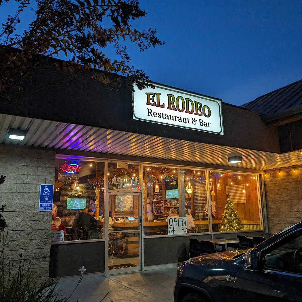 El Rodeo 3