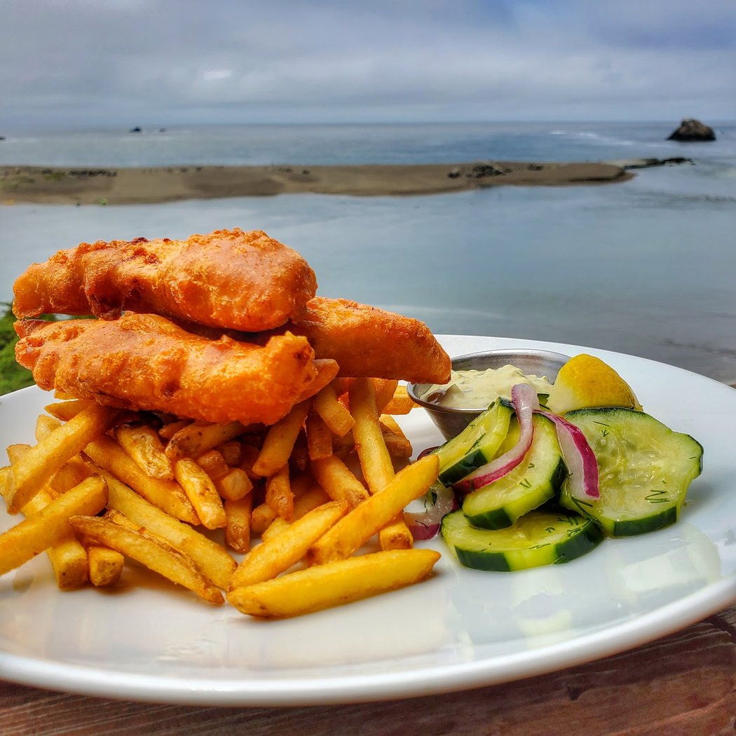 River's End Restaurant & Inn 1