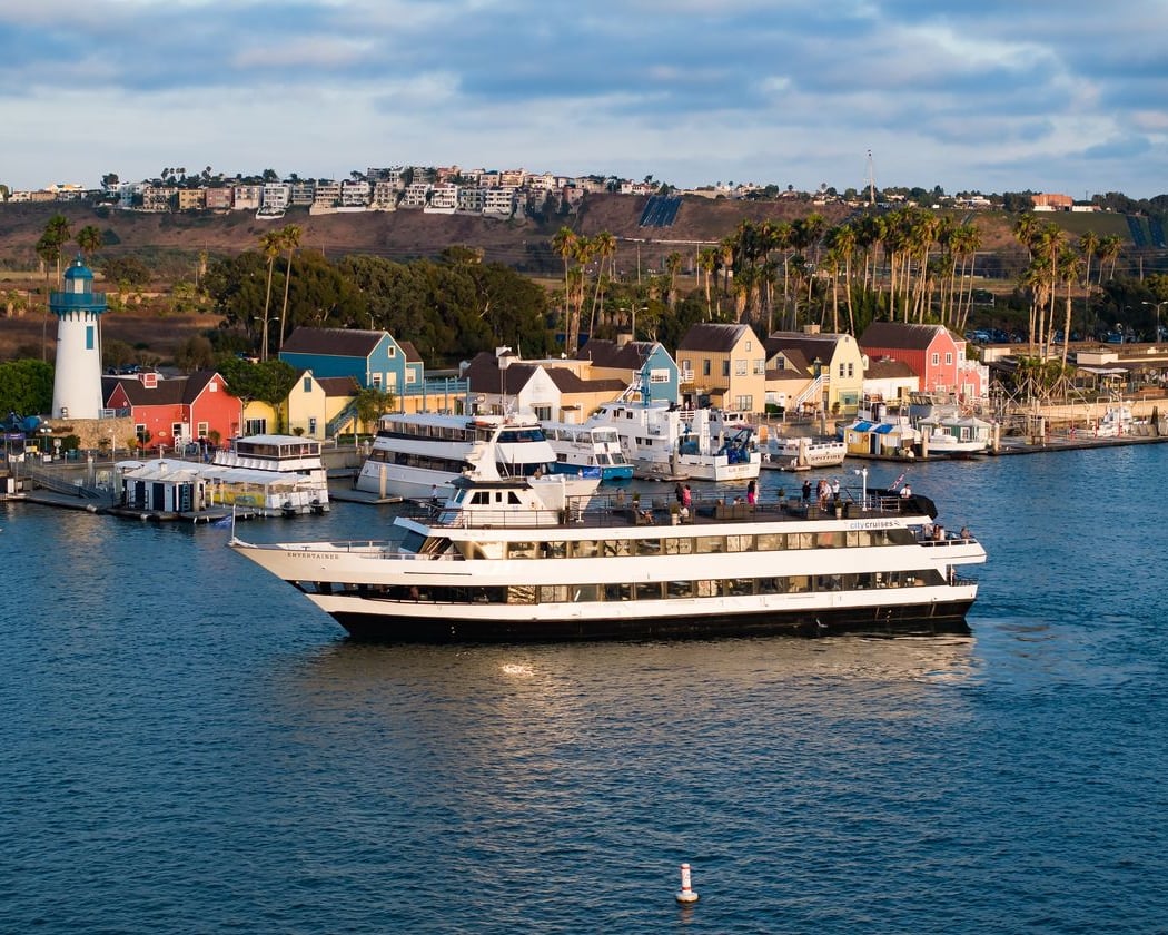 Premier Dinner Cruise 2