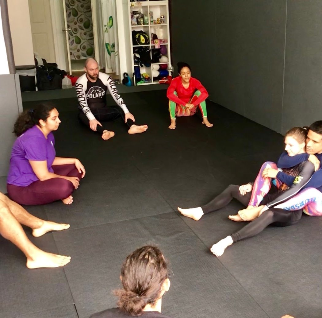 Self Defense for Sport Fighters: Knife Defense 1