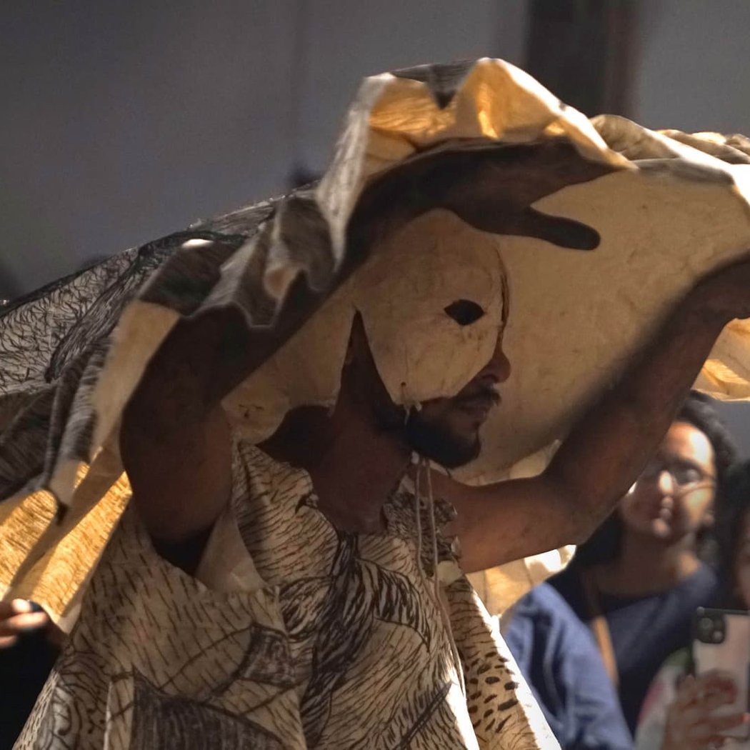 Nastanirh (The Broken Nest): Performance 1