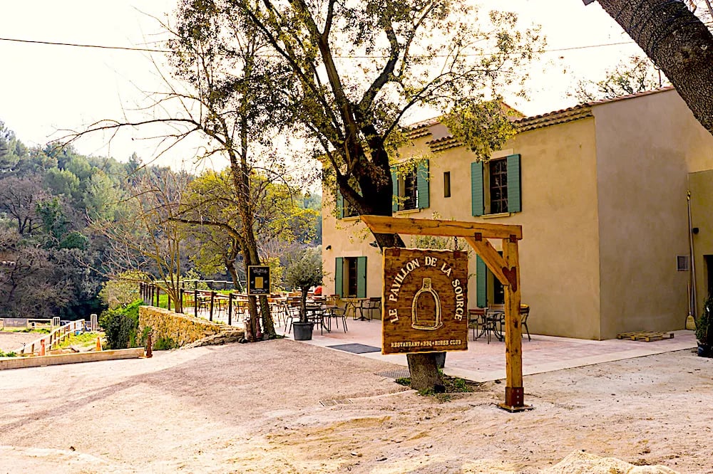 Le Pavillon de la Source 2
