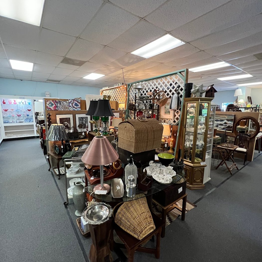 Annex Antiques Center 2