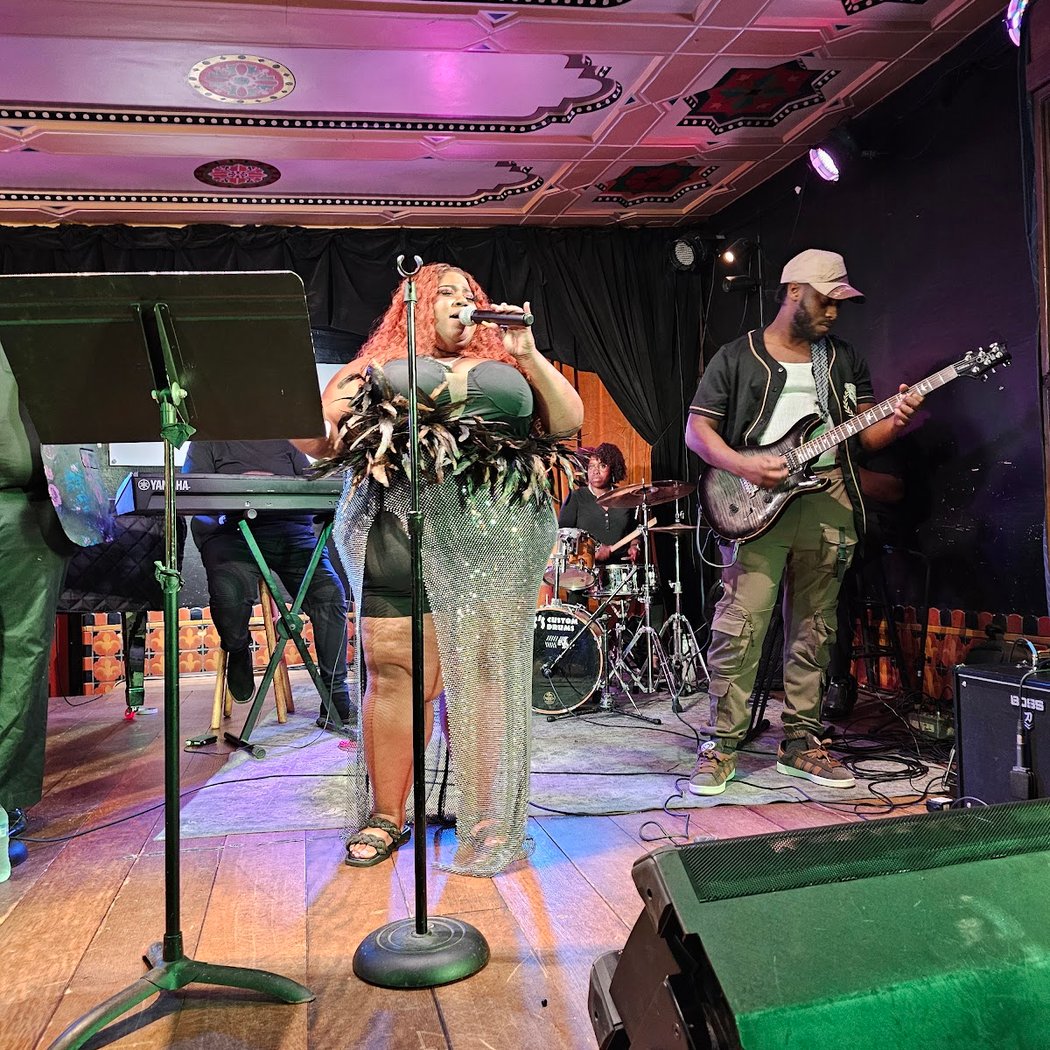Aretha's Jazz Cafe 1