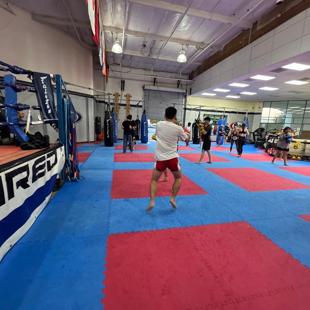 Saenchai Muay Thai Training Seminar 2