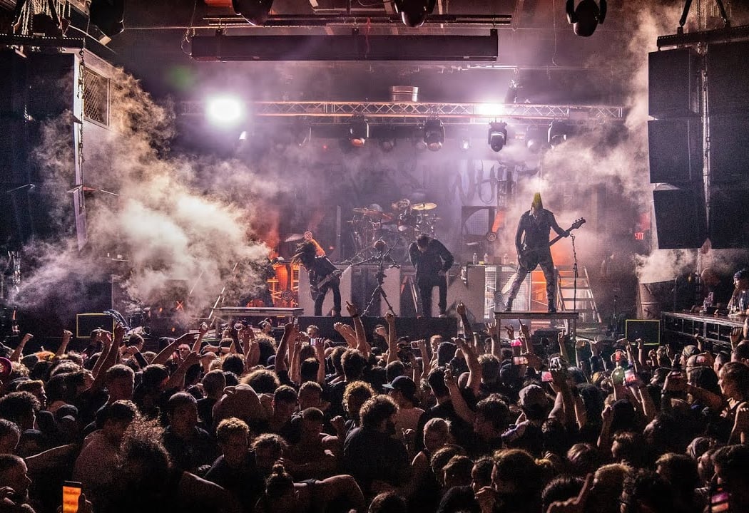 Motionless In White 3