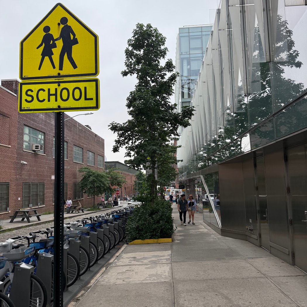 Citi Bike: Dock St & Front St 1