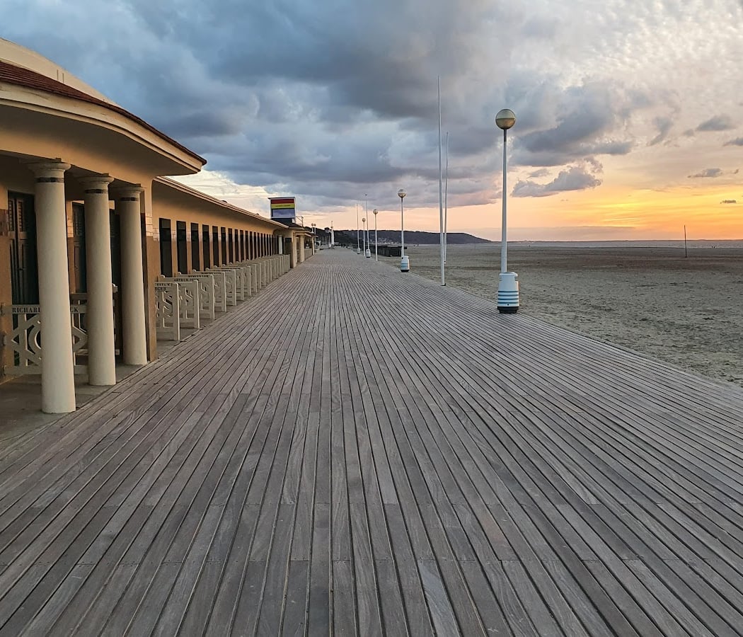 Deauville Beach 3