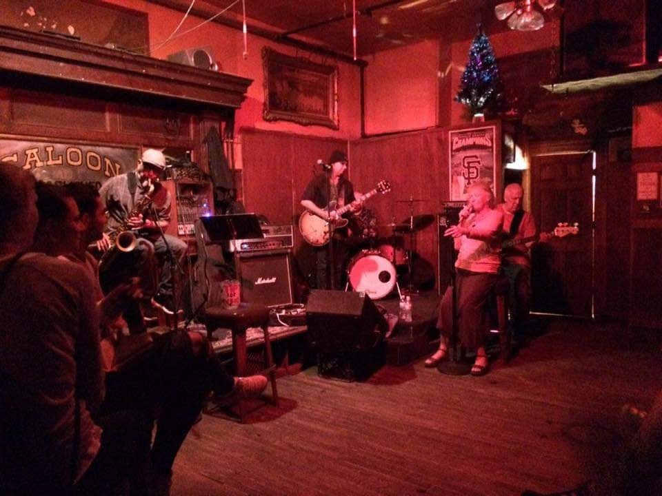 Jinx Jones' Big Twang Monday 1