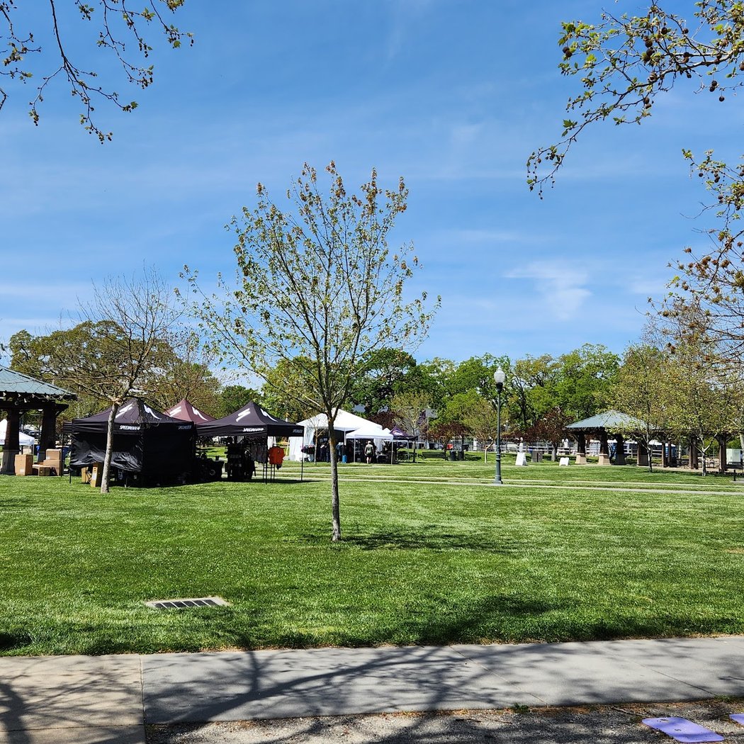Annual Winter Wine Walk 5