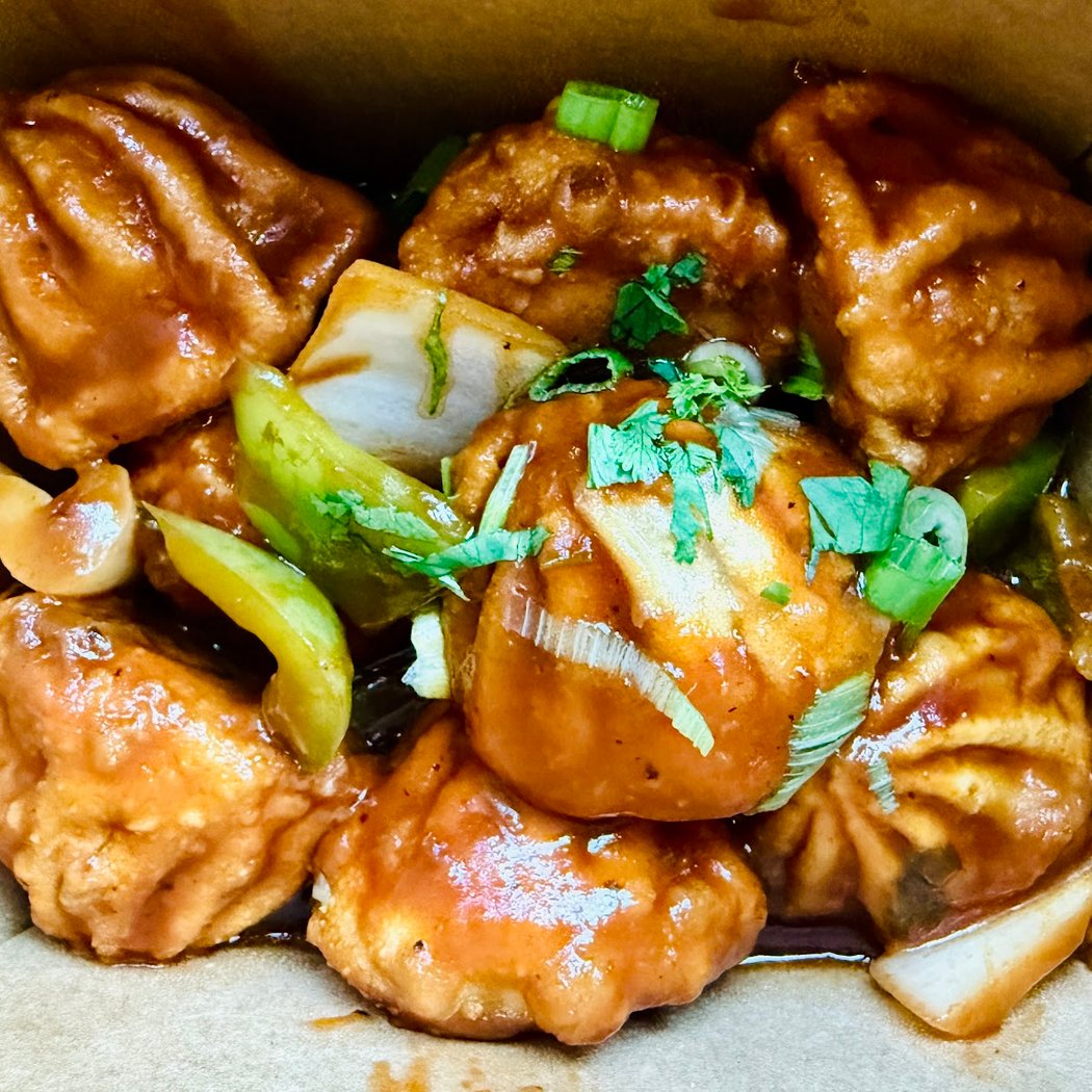 Momo Grill Food Truck 2