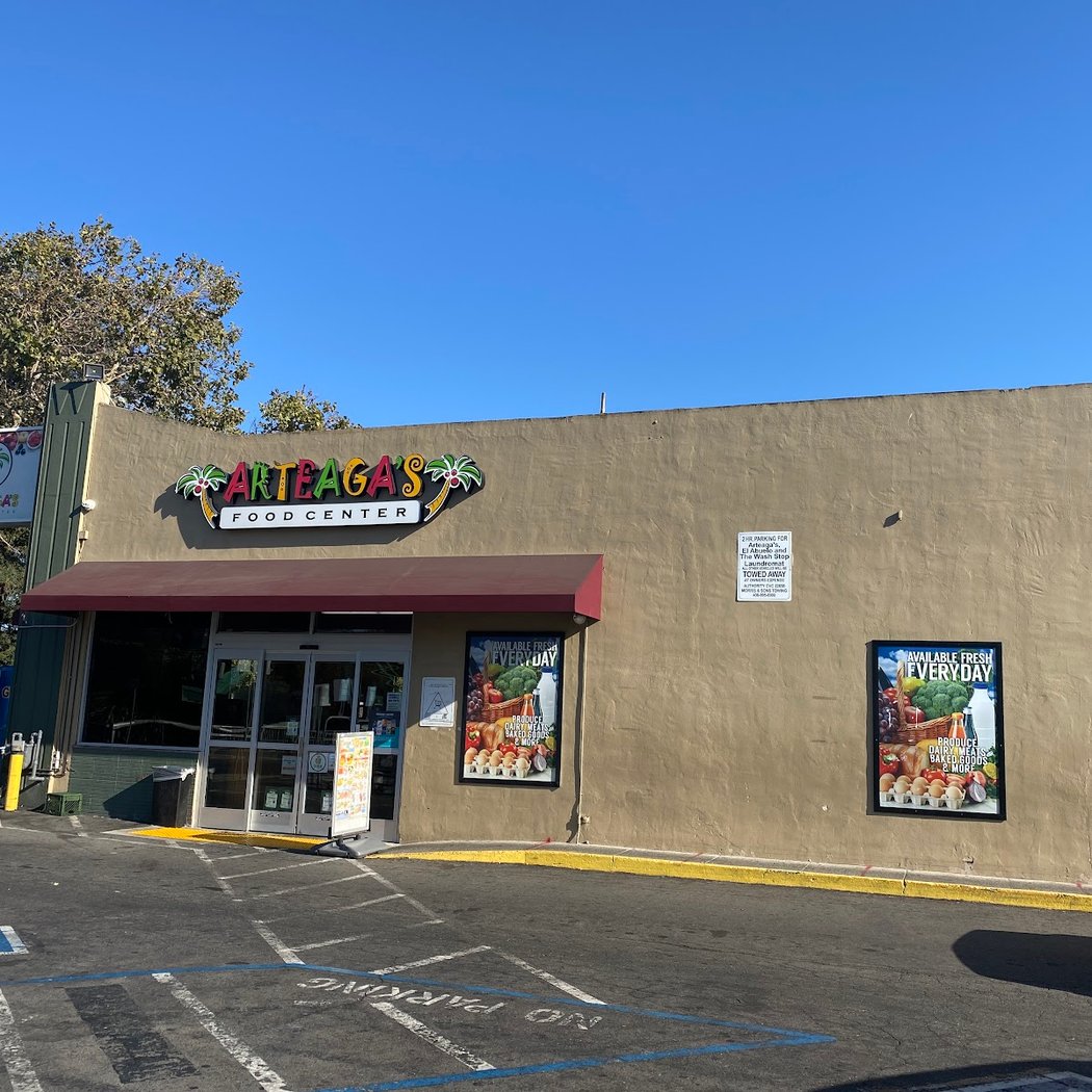 Arteaga's Food Center 2