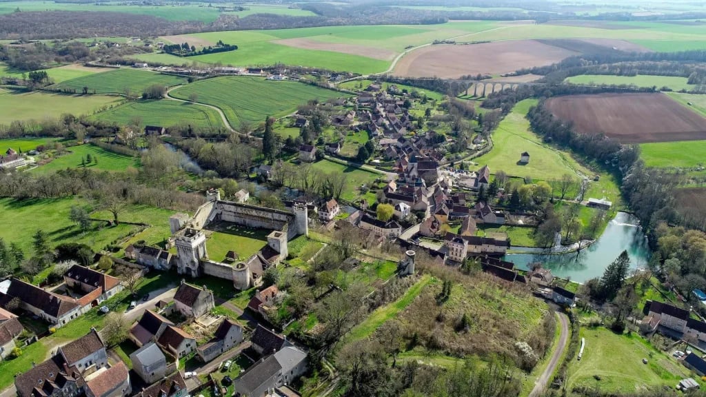 Druyes-les-Belles-Fontaines 4