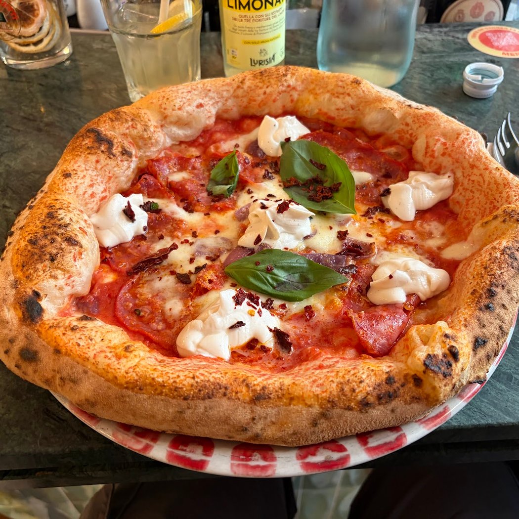 Peppe Pizzeria Martyrs 5