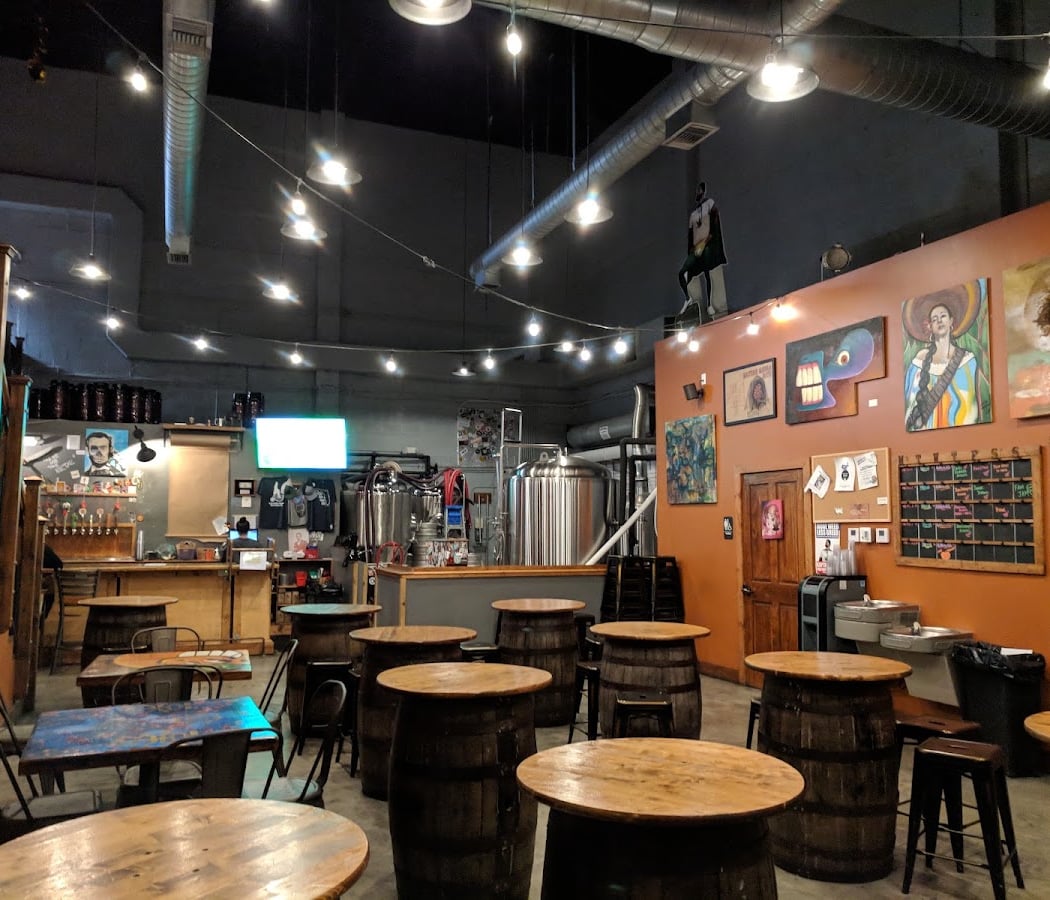 Lincoln's Beard Brewing & Cocktails 3