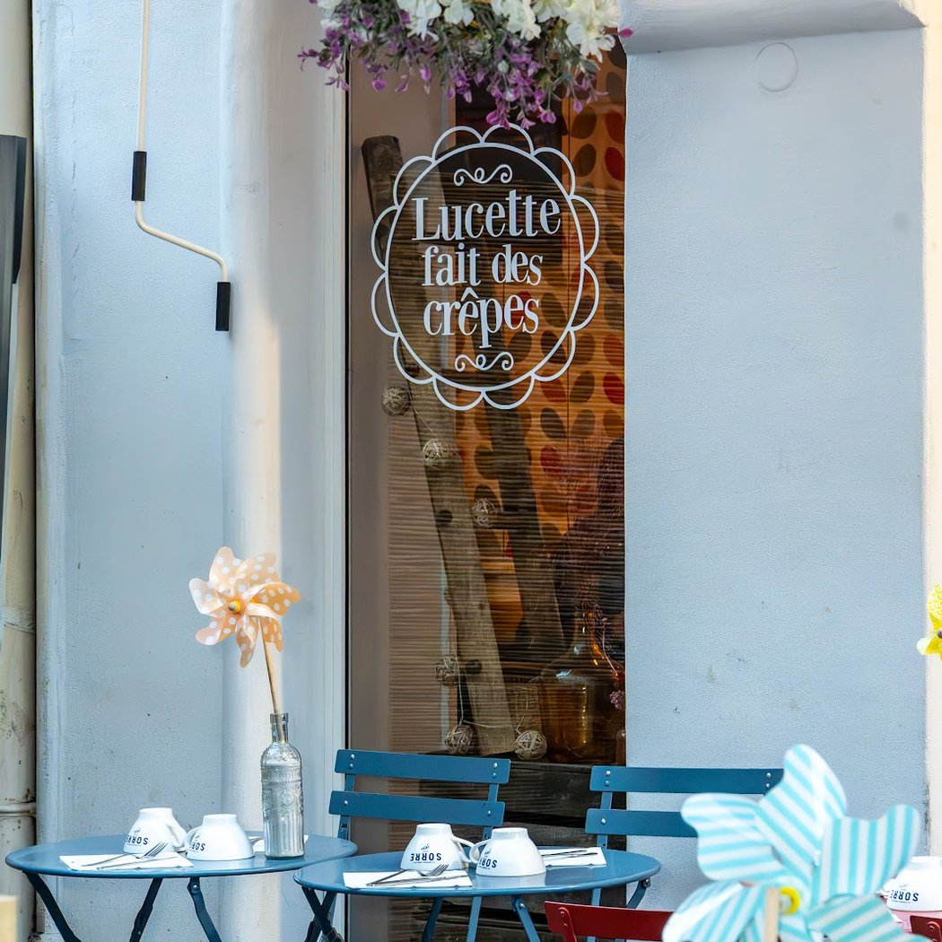 Lucette fait des crêpes 2