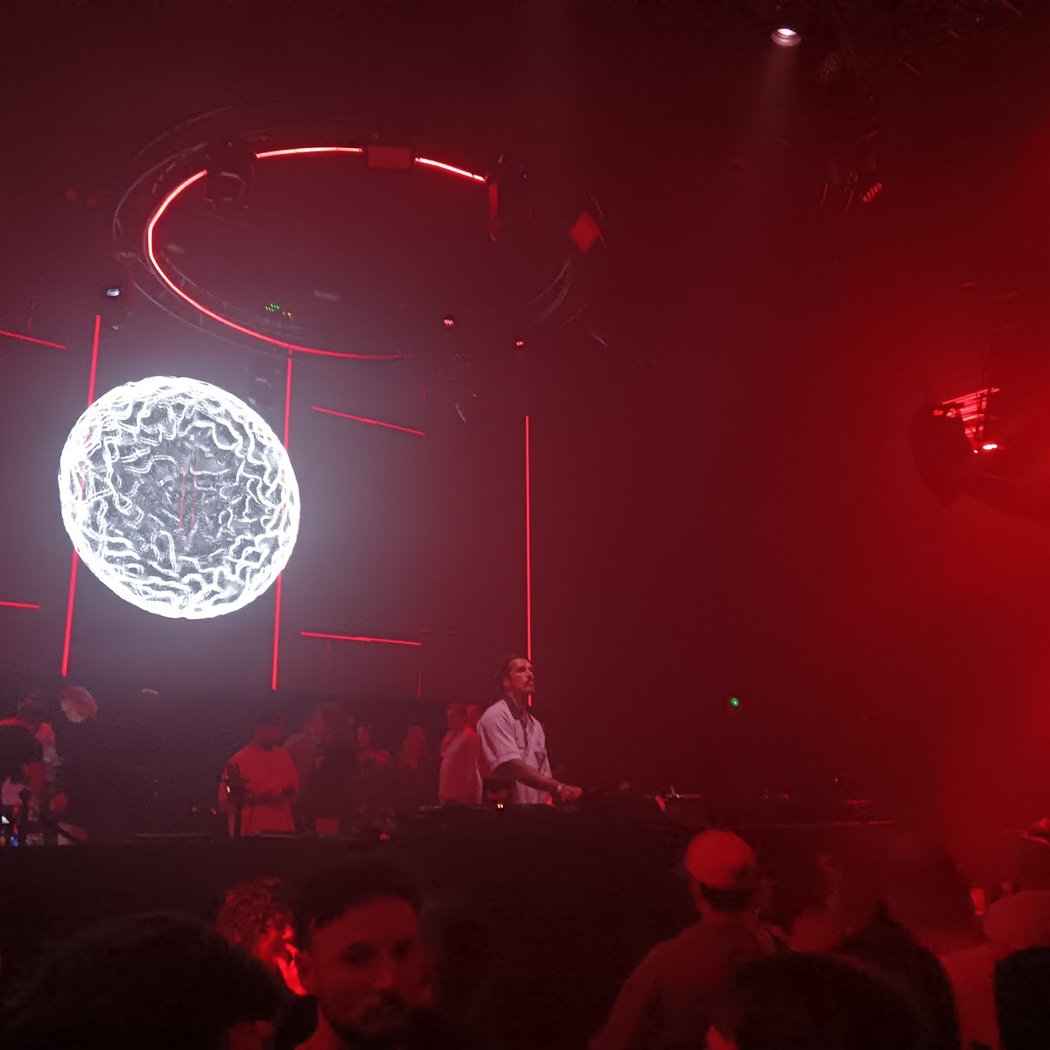 OVER CLUB 3