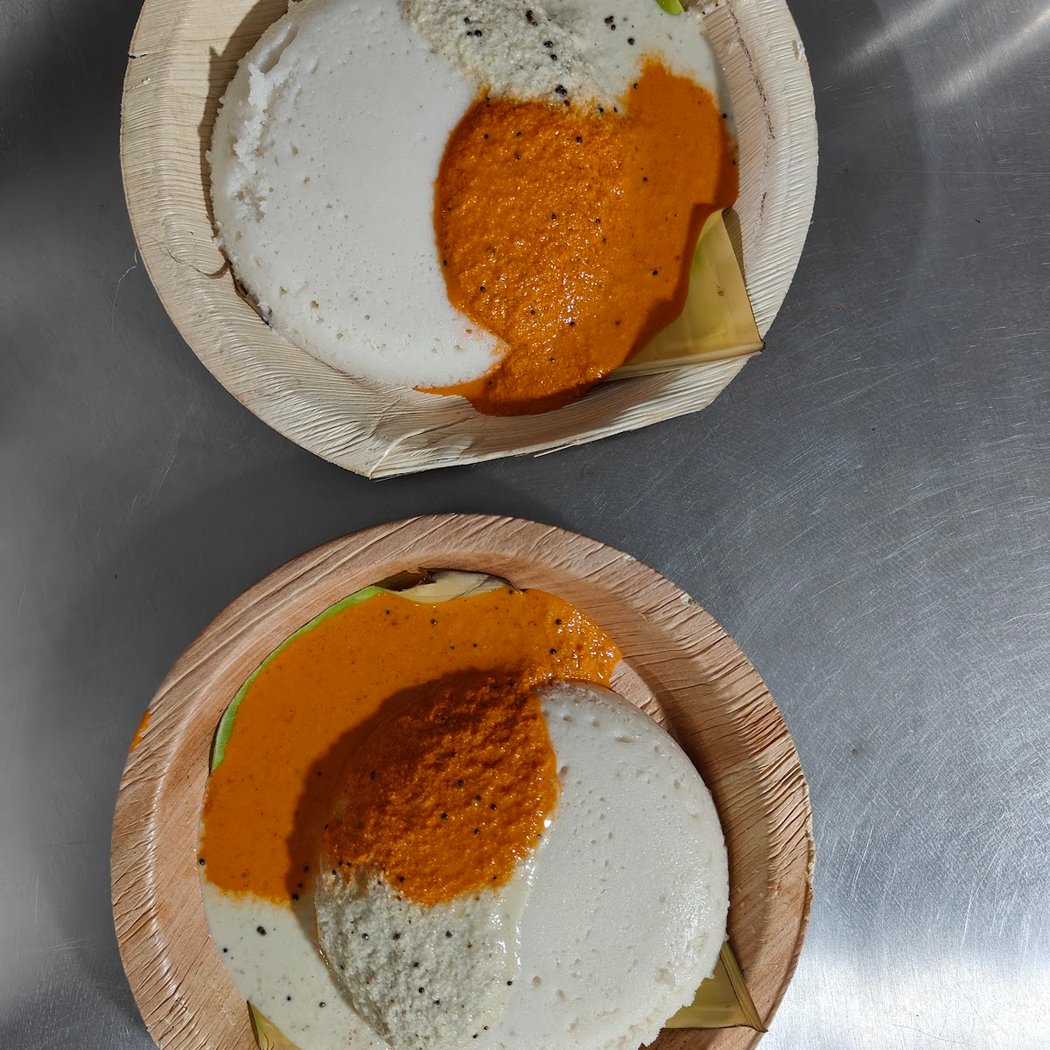 Shree Vishnu Thatte Idli 3