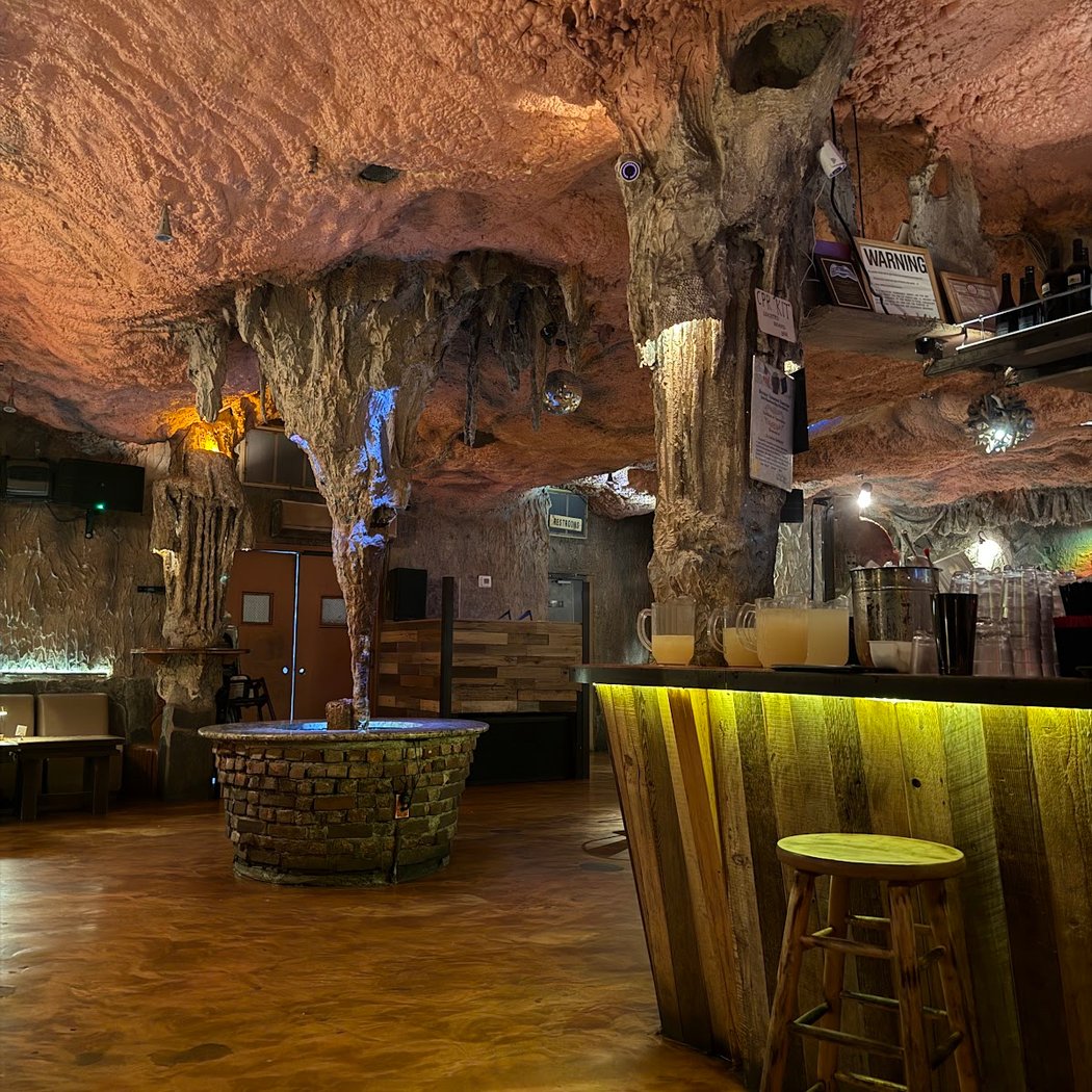 La Caverna 5