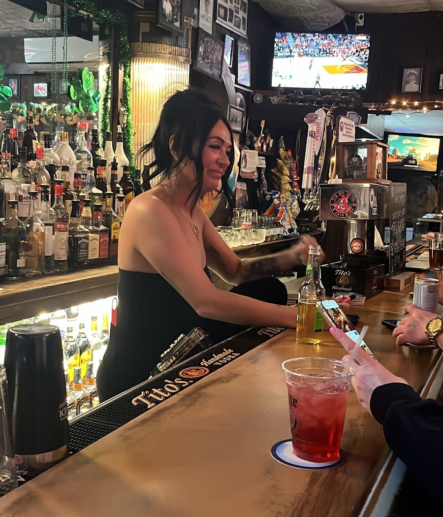 Lou's Tavern 1